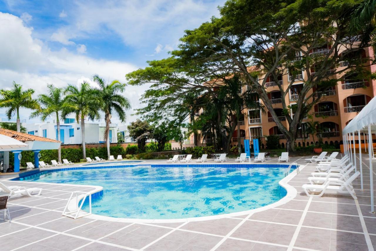 Hotel Peñon Suites Girardot Exterior foto