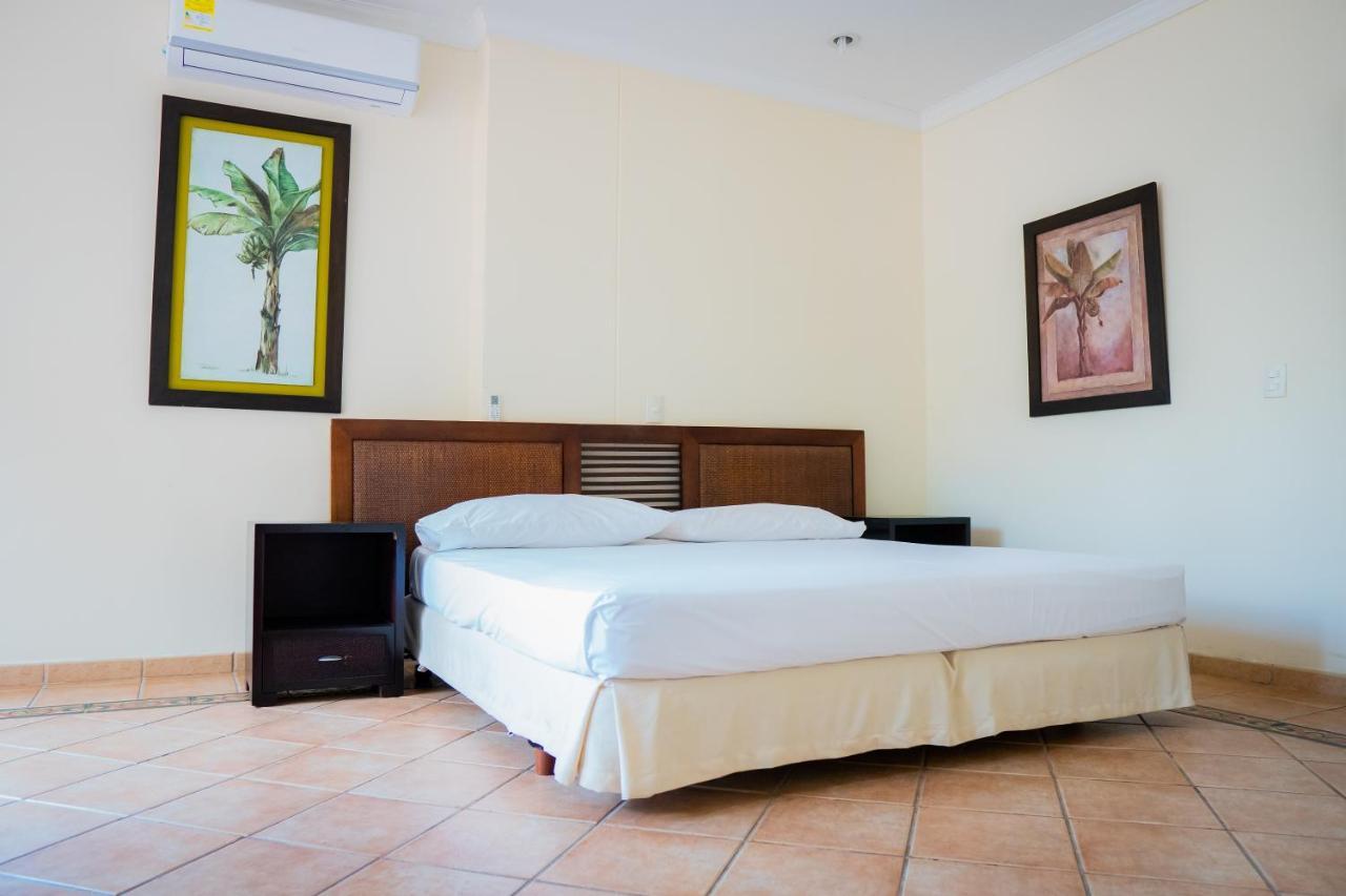 Hotel Peñon Suites Girardot Exterior foto