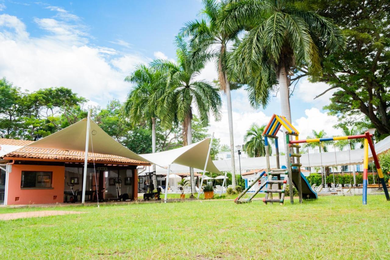 Hotel Peñon Suites Girardot Exterior foto