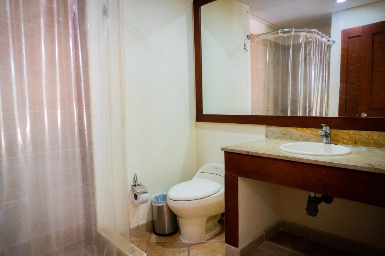 Hotel Peñon Suites Girardot Exterior foto