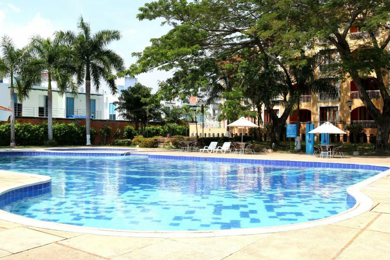 Hotel Peñon Suites Girardot Exterior foto